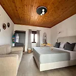 Central Guest House Skiathos
