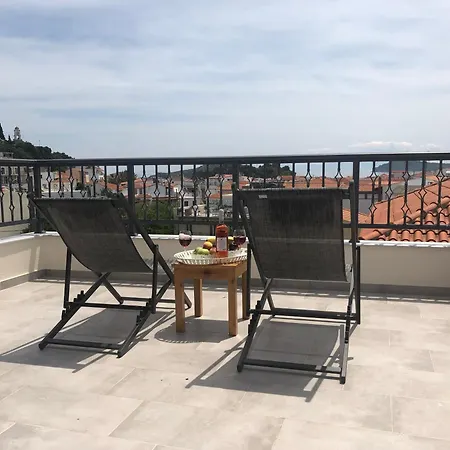 Central Guest House Skiathos