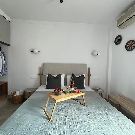 Central Guest House Skiathos דירה העיירה סקיאתוס