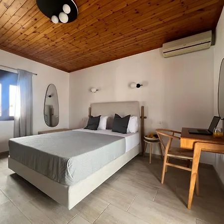 Central Guest House Skiathos * 스키아토스 타운