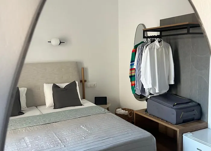 Central Guest House Skiathos