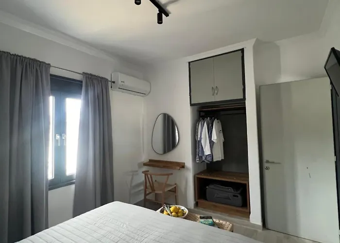 Central Guest House Skiathos דירה