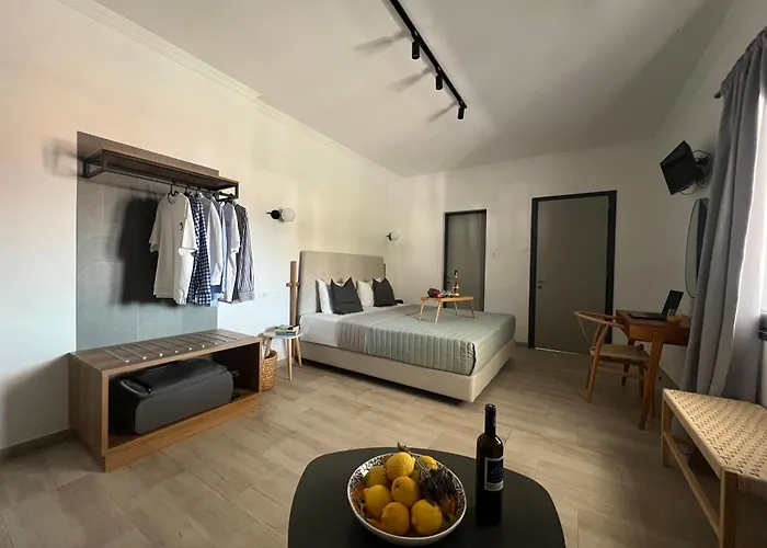 Central Guest House Skiathos דירה העיירה סקיאתוס